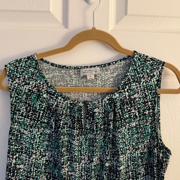 Tahari sleeveless top, size Medium - Picture 3 of 10